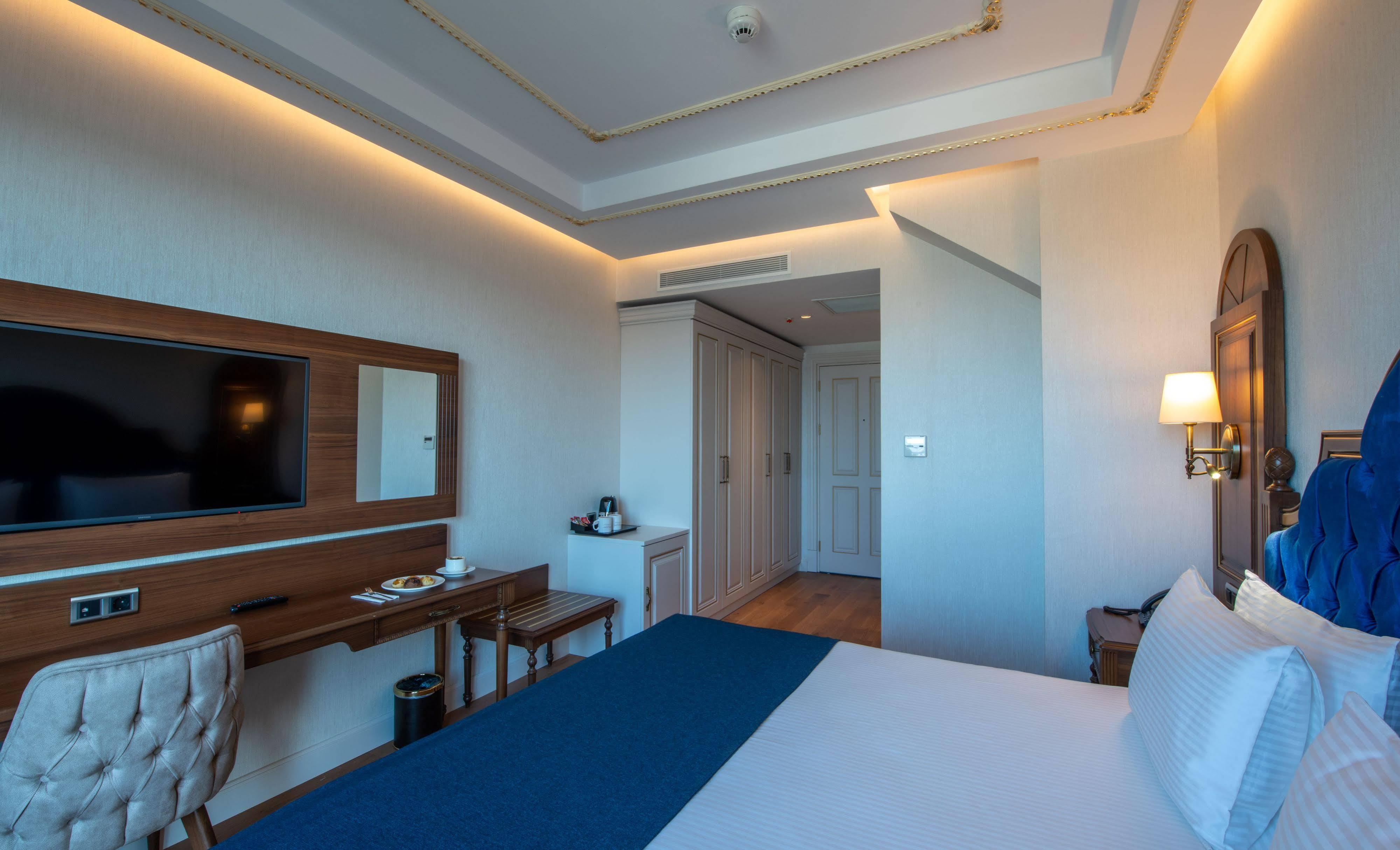 Bvs Bosphorus Pera Hotel Istanboel Buitenkant foto